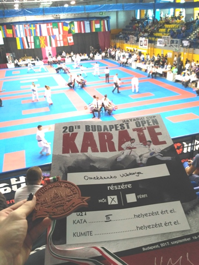 karate5.jpg — 135.51 kB