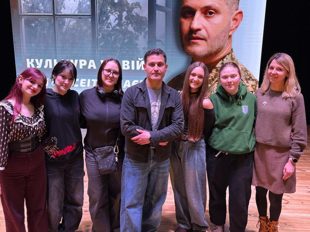 Зустріч з українським режисером, актором та військовослужбовцем А. Сеітаблаєвим до Дня спротиву окупації Автономної Республіки Крим та міста Севастополя