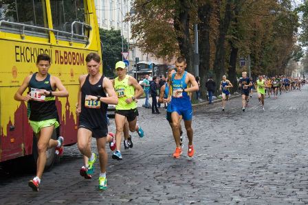 Чемпіонат України з легкої атлетики з бігу на 10 км серед дорослих, молоді та юніорів