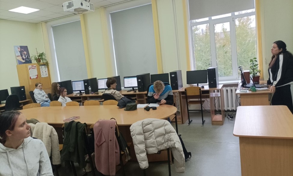 Організаційне засідання «Завдання та напрями роботи журналістського гуртка у новому навчальному році» Організаційне засідання «Завдання та напрями роботи журналістського гуртка у новому навчальному році»